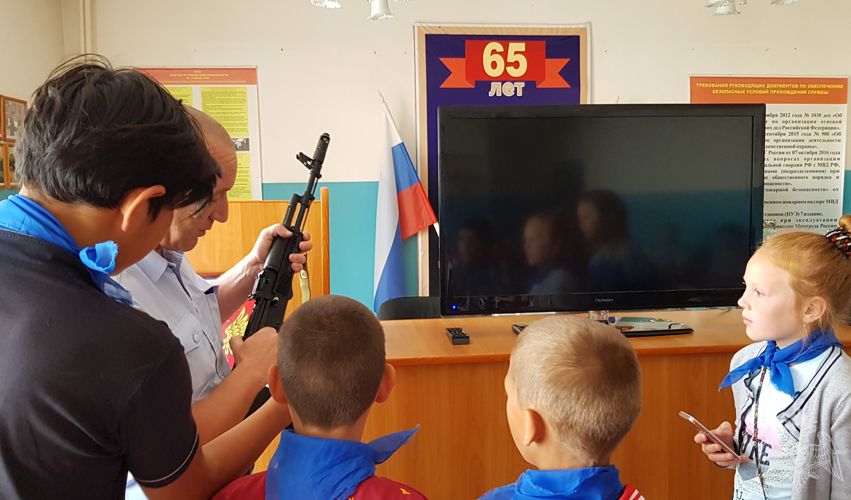 Росгвардейцы в Тюменской области проводят мероприятия, приуроченные к 100-летию со дня рождения Михаила Калашникова.