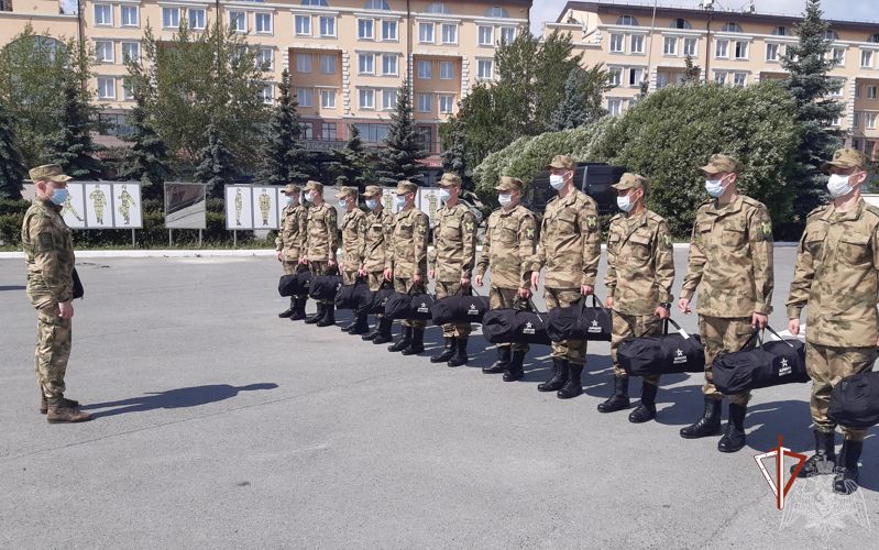 В тюменский центр подготовки кинологов Росгвардии прибыло молодое пополнение