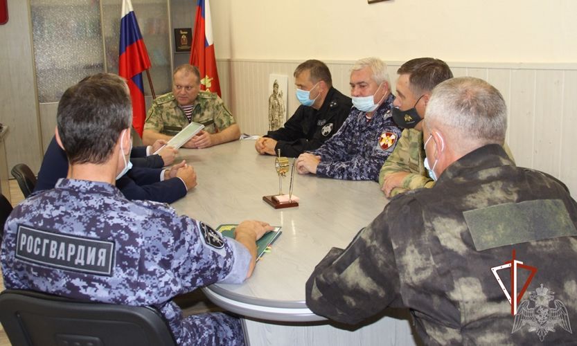 Росгвардию поблагодарили за надёжную охрану объектов Сбербанка в Тюменской области