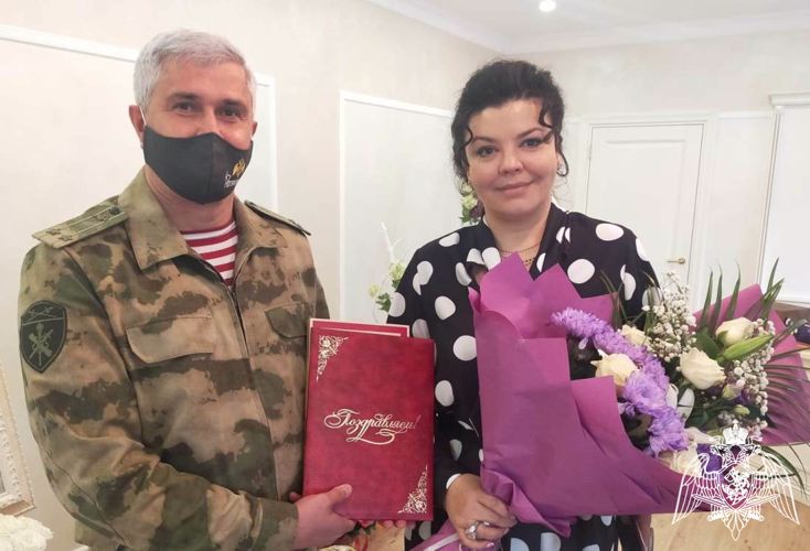 В Тюмени начальник территориального управления Росгвардии поздравил руководство и коллективы региональных телекомпаний с Всемирным днём телевидения  