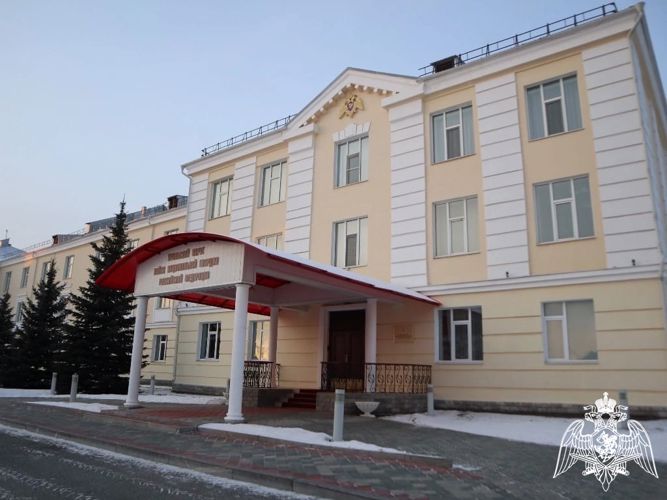 Командующий Уральским округом Росгвардии поздравил женщин с Международным женским днём