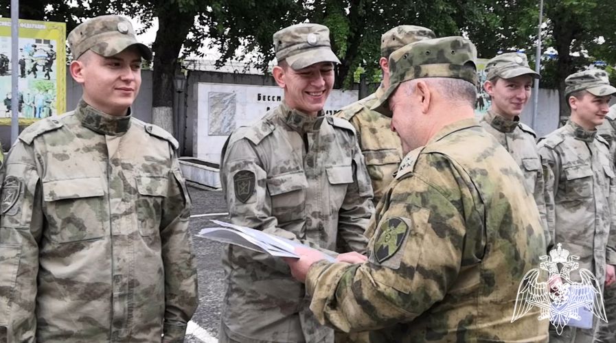 В Тюменской области чествовали военнослужащих по призыву, достойно выполнивших свой конституционный долг