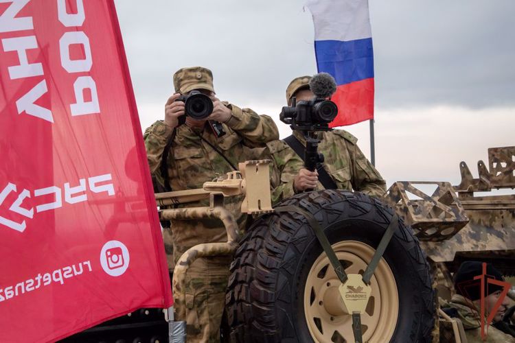 В Росгвардии отмечают Всемирный день фотографии