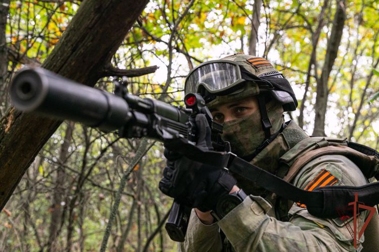 Росгвардейцы обнаружили оружие и боеприпасы националистов при выполнении задач в ЛНР
