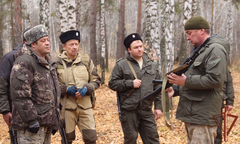 Ветераны спецназа и разведки делятся боевым опытом с представителями казачества в Тюменской области