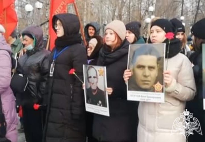 Начальник территориального управления и кадеты приняли участие в митинге памяти защитников Сталинграда