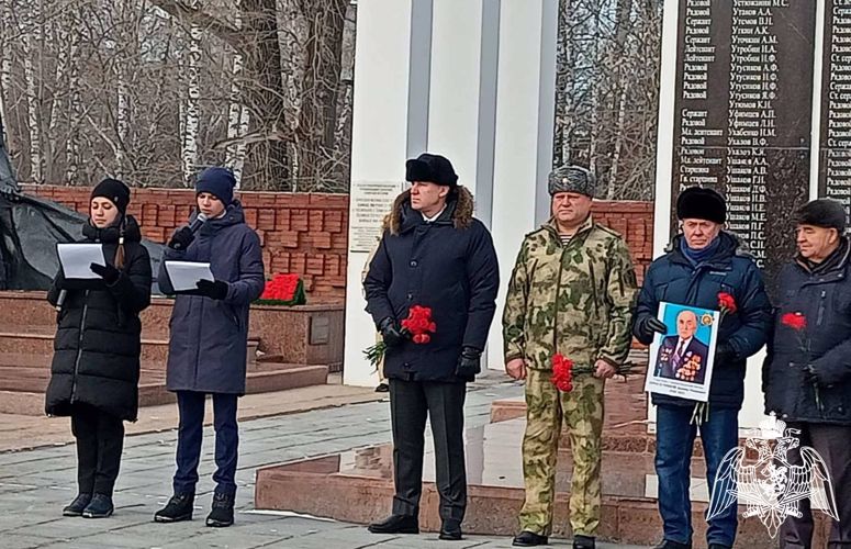 Начальник территориального управления и кадеты приняли участие в митинге памяти защитников Сталинграда