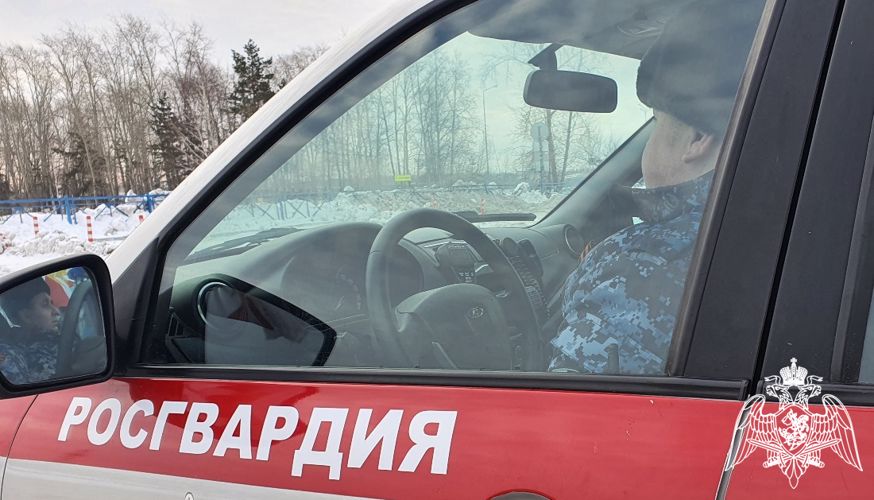 Росгвардейцы в Тюменской области задержали находящегося в федеральном розыске преступника 