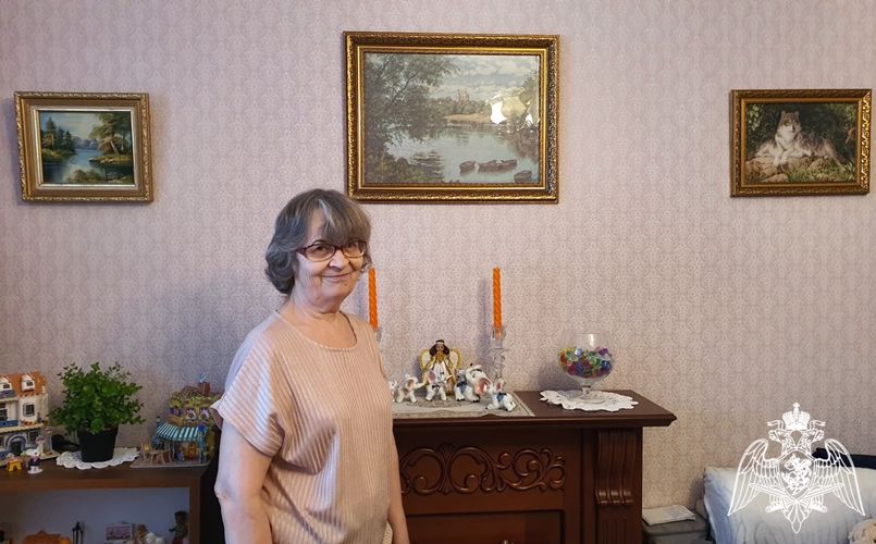 Начальник территориального управления Росгвардии и офицеры поздравили тюменского ветерана службы с 70-летним юбилеем 