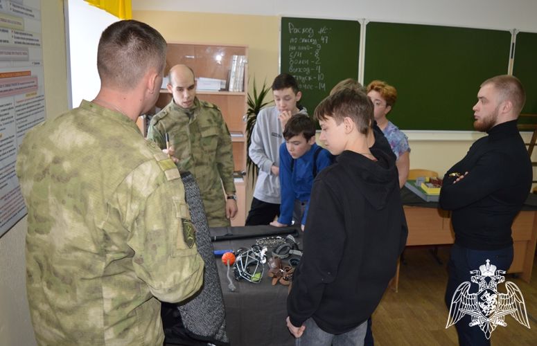 Патриотические мероприятия в рамках «Недели мужества» проводят росгвардейцы в Тюменской области