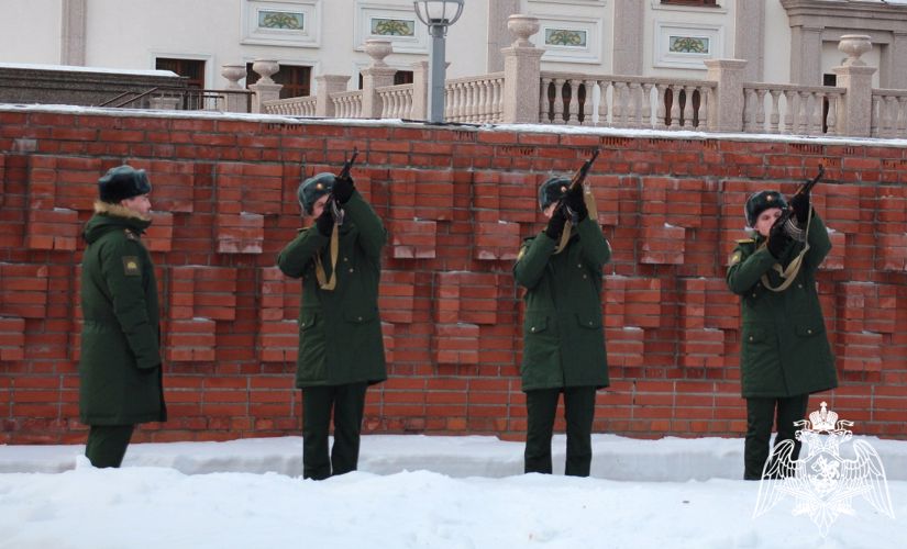 Начальник территориального управления и кадеты приняли участие в митинге памяти защитников Сталинграда