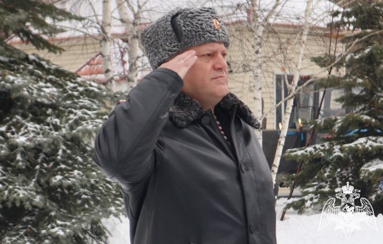 Начальник Управления Росгвардии по Тюменской области поздравил личный состав и ветеранов с Днем защитника Отечества 