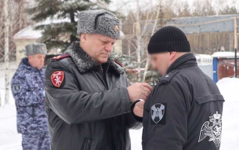 Государственные награды вручены сотрудникам тюменских спецподразделений Росгвардии 