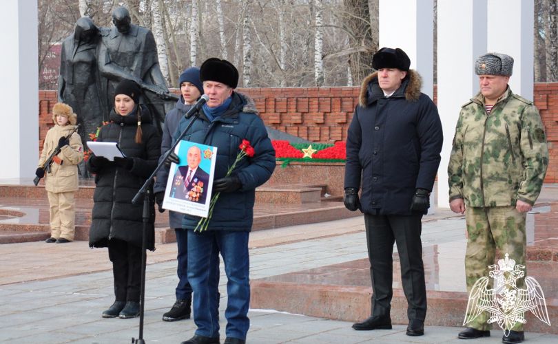 Начальник территориального управления и кадеты приняли участие в митинге памяти защитников Сталинграда