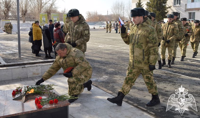 В День Росгвардии в кинологическом центре Уральского округа Росгвардии состоялись торжественные и памятные мероприятия
