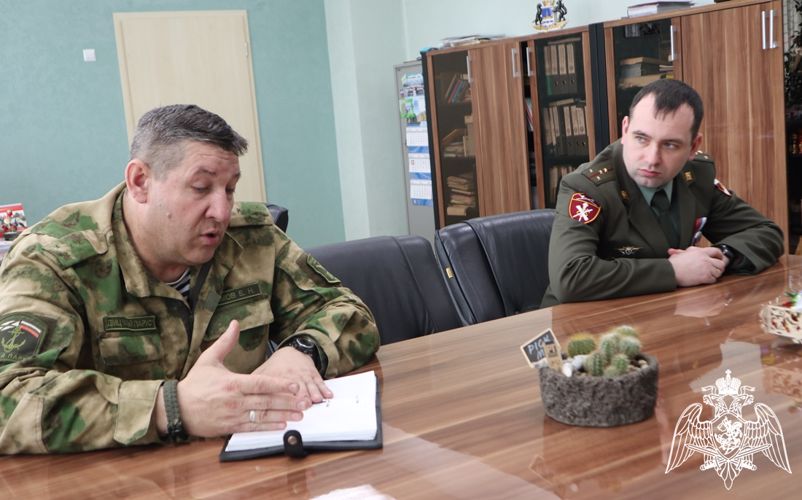 «Круглый стол» с участием росгвардейцев и педагогов состоялся в Тюмени 