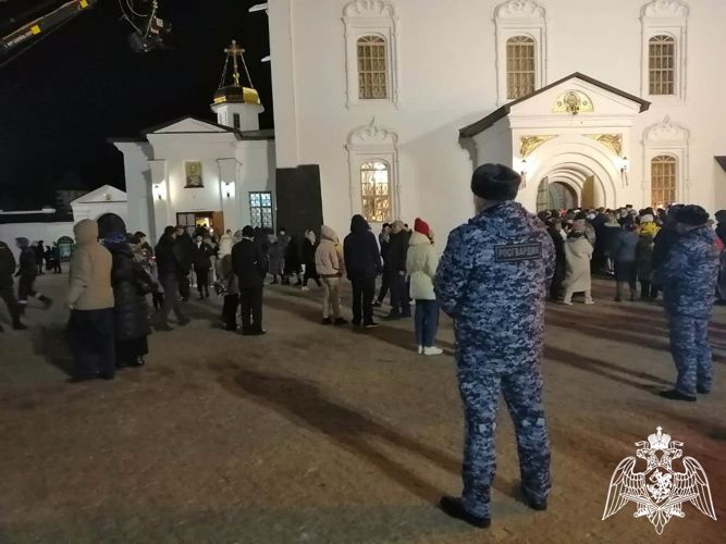 Росгвардия обеспечила безопасность празднования православной Пасхи в Тюменской области