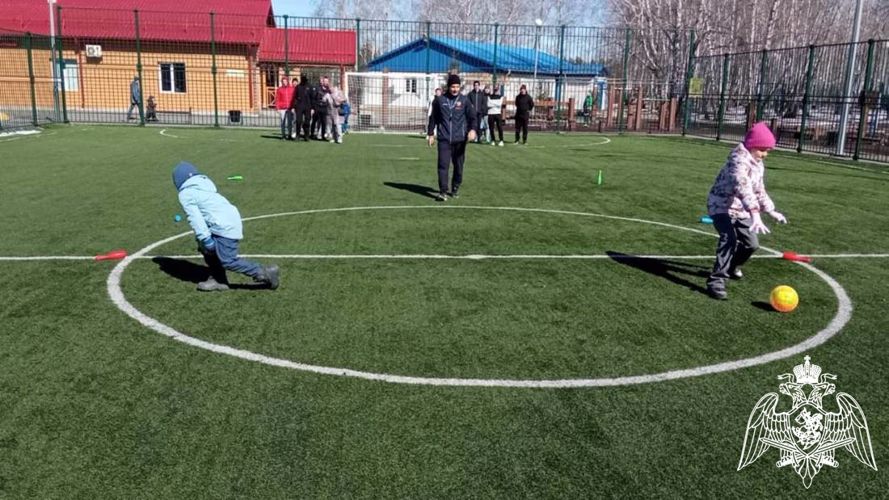 Спортивная эстафета сотрудников вневедомственной охраны и членов их семей состоялась в Тюмени