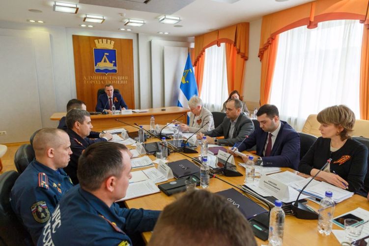 Представители Росгвардии в Тюмени приняли участие в региональных и городских совещаниях по подготовке и проведению майских праздников