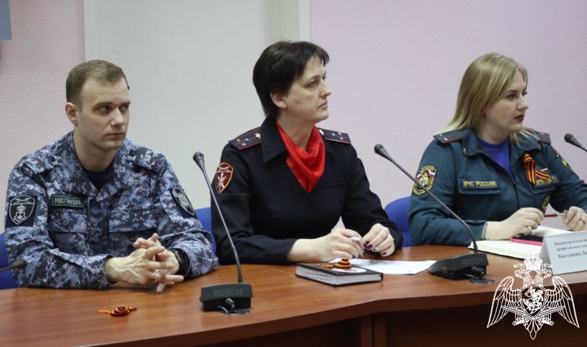 Офицеры Росгвардии в Тюмени приняли участие в пресс-конференции посвященной старту патриотической кампании «Мы помним!» в регионе 