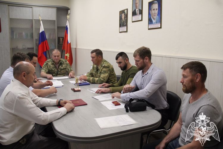 Ветеранов войск правопорядка чествуют в Тюменской области 