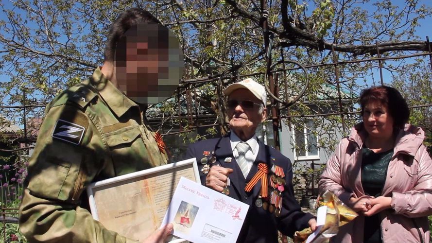 Росгвардейцы в канун Дня Победы навестили ветеранов Великой Отечественной войны в Херсонской области