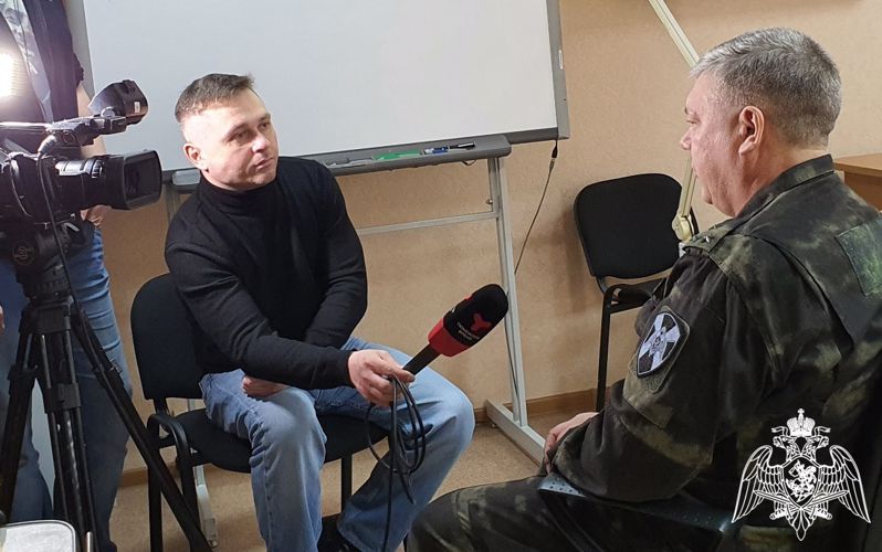 О 30-летней истории СОБР «Сова» рассказала авторская ведомственная программа «Росгвардия. Всегда на страже» в эфире тюменского телевидения