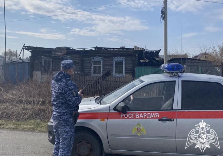 Сотрудники Росгвардии оказали содействие подразделению МЧС в ликвидации пожара в Тюменской области