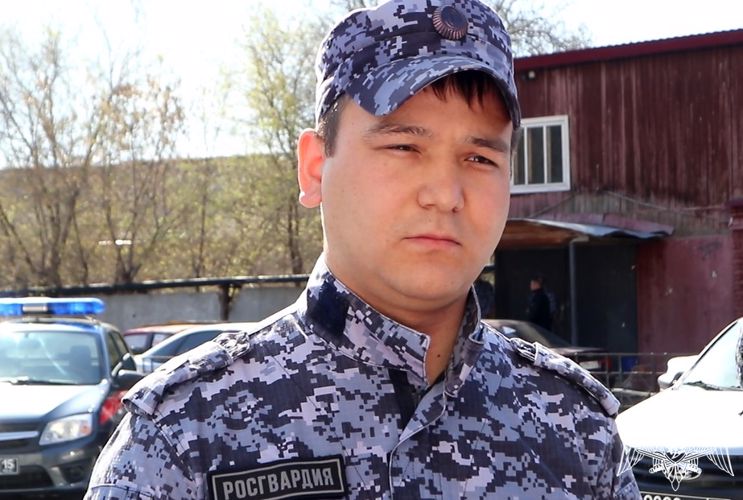 Сотрудники Росгвардии в рамках всероссийской акции «Бессмертный автополк» рассказали о подвиге своих дедов и прадедов (видео)