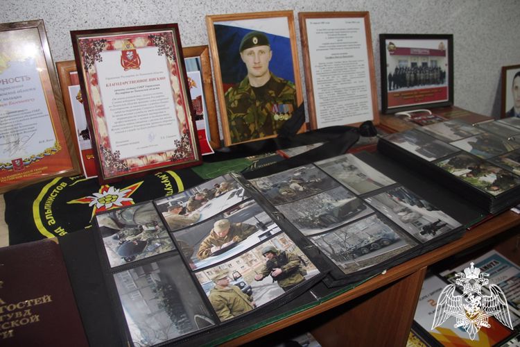 Память офицера СОБР Росгвардии почтили в Тюмени