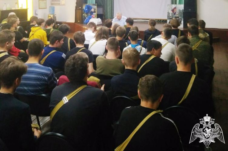 В День защиты детей росгвардейцы провели мероприятия для юных тюменцев