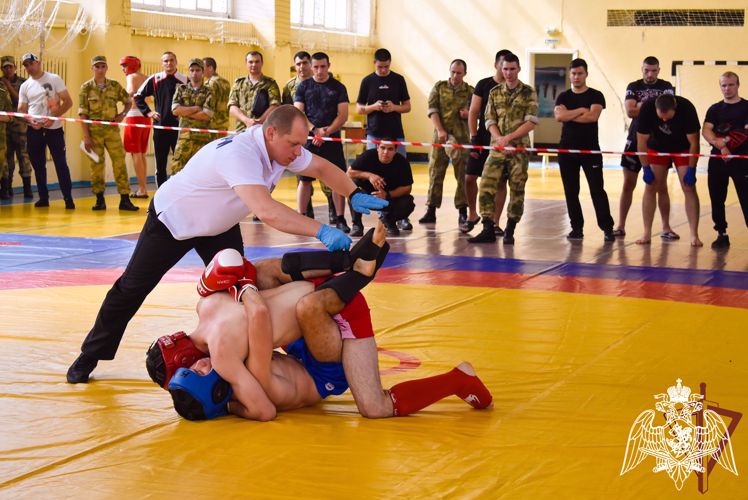 В Уральском округе Росгвардии завершился чемпионат по комплексному единоборству