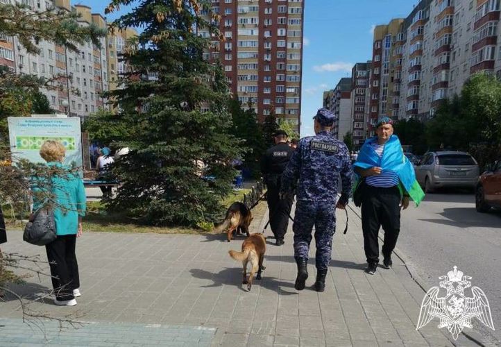 Росгвардия обеспечила в Тюменской области безопасность празднования Дня ВДВ