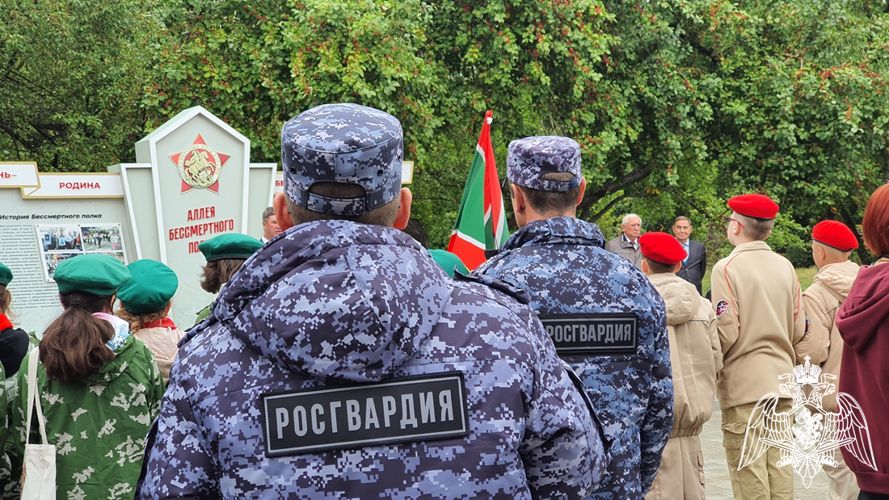 Росгвардия в Тюмени приняла участие в праздновании 80-летия Победы в Курской битве