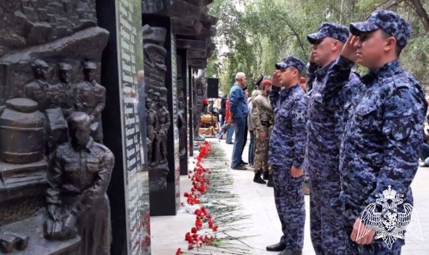 В День солидарности в борьбе с терроризмом в Тюменской области состоялись памятные мероприятия