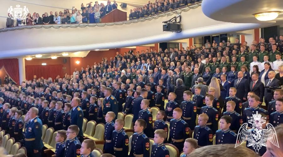 Начальник территориального управления Росгвардии поздравил  Тюменское президентское кадетское училище с 10-летним юбилеем 