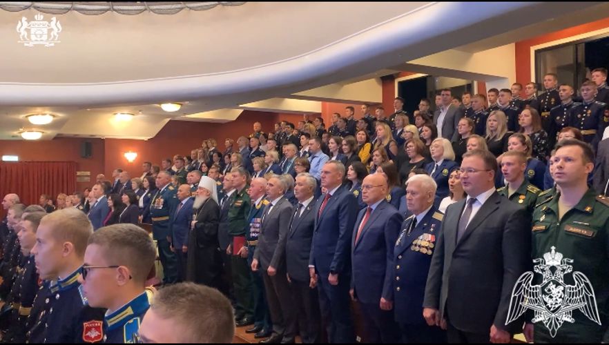 Начальник территориального управления Росгвардии поздравил Тюменское президентское кадетское училище с 10-летним юбилеем