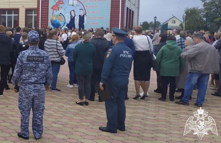 В День знаний Росгвардия обеспечила безопасность торжественных мероприятий в Тюменской области