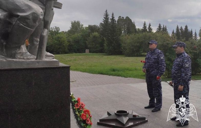 Росгвардейцы в Тюменской области провели тематические мероприятия в рамках Международного дня памяти жертв фашизма