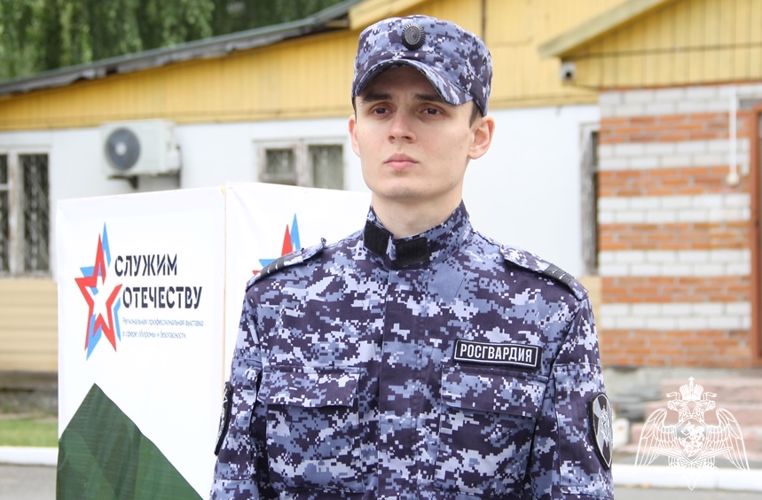 Росгвардия в Тюмени приняла участие в XI региональной выставке обороны и безопасности «Служим Отечеству» 