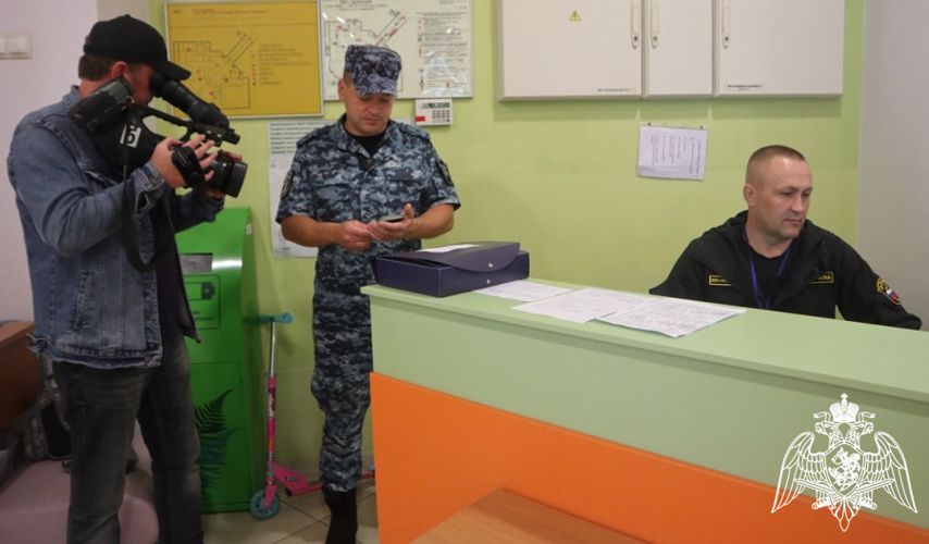 Юбилейный выпуск авторской программы «Росгвардия. Всегда на страже» вышел в эфир тюменского телевидения