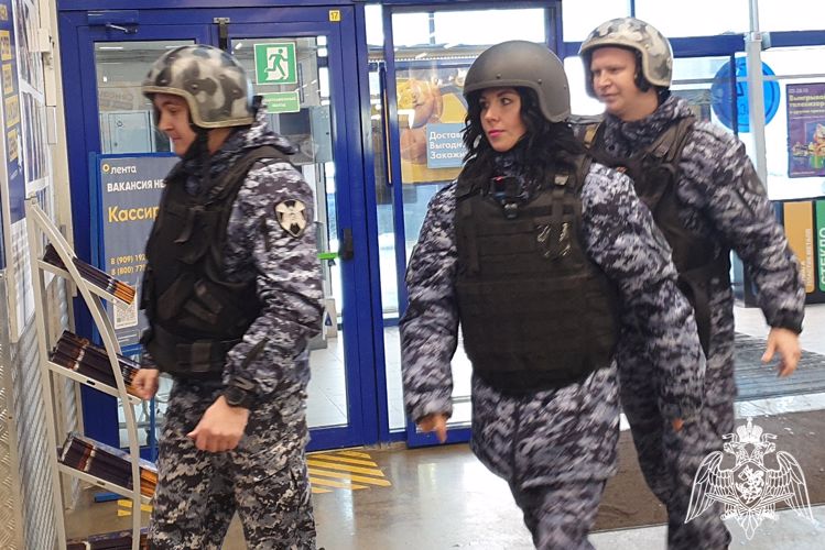 Репортажи о службе и сотрудниках вневедомственной охраны Росгвардии вышли на информационных площадках тюменских СМИ (видео)