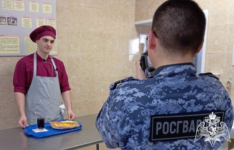 К всероссийской ведомственной акции «Кухни народов России» присоединились росгвардейцы в Тюмени (видео)
