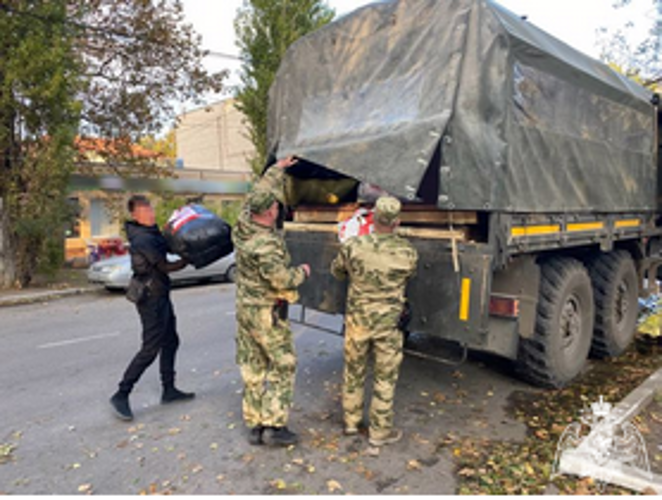 Росгвардейцы доставили гуманитарный груз в отдаленные районы Херсонской области