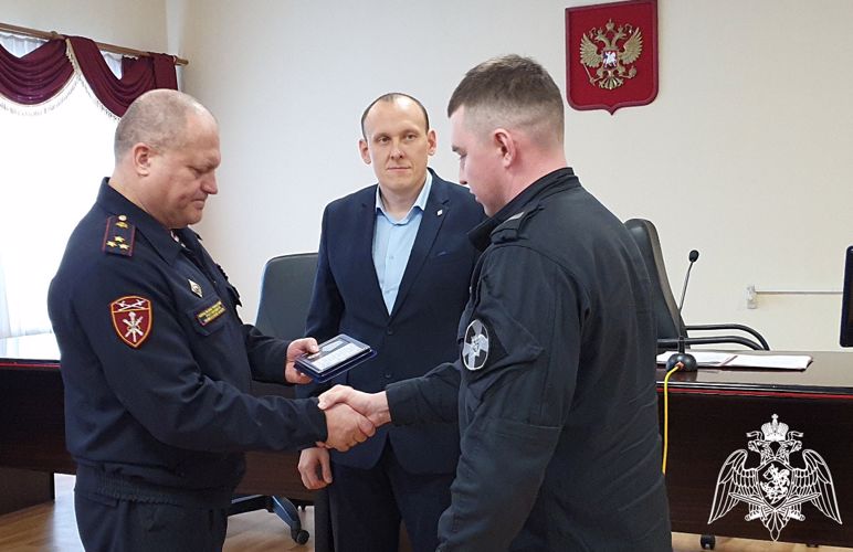 Росгвардейцы в Тюменской области отметили День народного единства