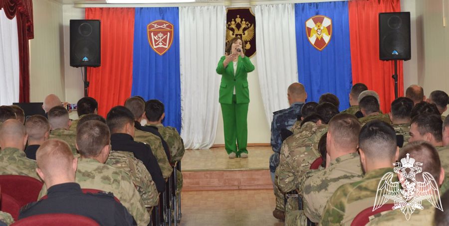 Кинологи Росгвардии завершили курс профессиональной подготовки в Тюмени (видео)
