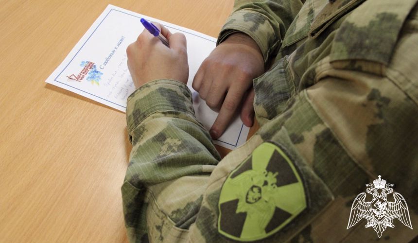 Военнослужащие по призыву кинологического центра в Тюмени  присоединились к ведомственной акции «С любовью к маме!» 