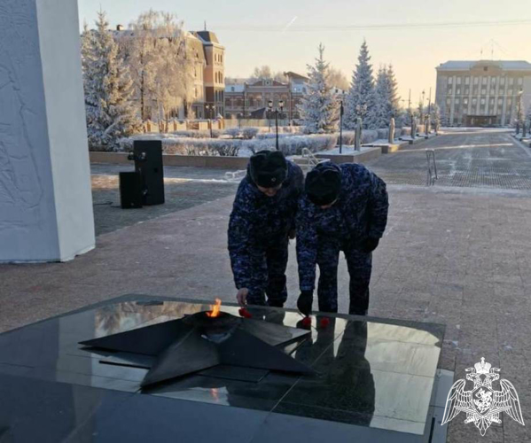 Росгвардейцы в Тюменской области почтили память героев не вернувшихся с войны