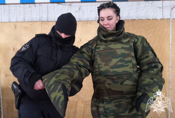 Специалисты инженерной службы ОМОН Управления Росгвардии по Тюменской области рассказали о выполнении задач
