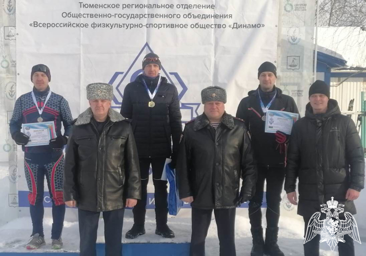 Сборная команда Росгвардии стала победителем лыжной эстафеты и призёром соревнований по зимнему служебному двоеборью в Тюменской области